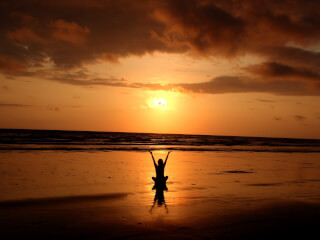 backlit-balance-beach-cloud