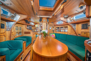 Saloon Saloon